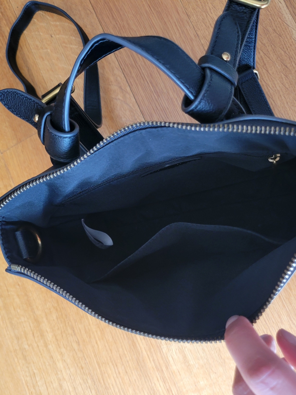 Fossil Black Leather Backpack with Gold Accent - Picture 7 of 7